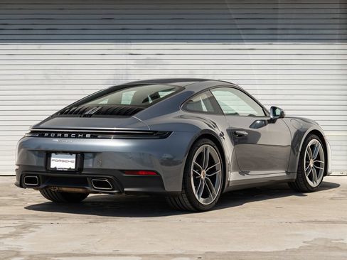Certified 2025 Porsche 911 Carrera RWD image 31