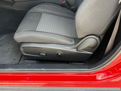 Used 2021 Dodge Challenger SXT RWD image 14