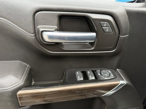 Used 2019 Chevrolet Silverado 1500 RST AWD/4WD image 15