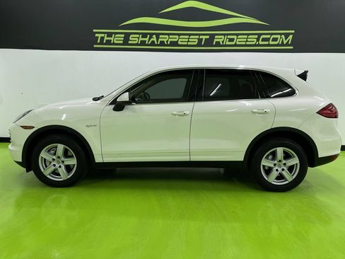 Used 2011 Porsche Cayenne S AWD/4WD image 6