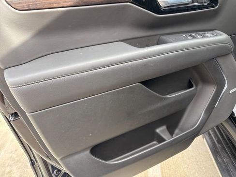 Used 2025 Chevrolet Tahoe Premier w/ Sun And Tow Package image 17