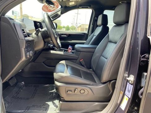 Used 2025 Chevrolet Tahoe Z71 AWD/4WD image 15
