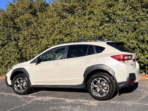 Used 2022 Subaru Crosstrek 2.5i Sport w/ Moonroof Package image 5