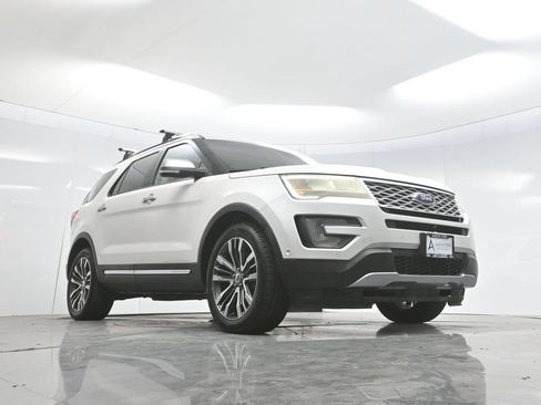 Used 2016 Ford Explorer Platinum AWD/4WD image 59