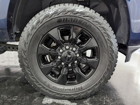 Used 2021 RAM 2500 Laramie w/ Night Edition image 6