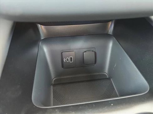 New 2026 Ford Explorer Active image 24