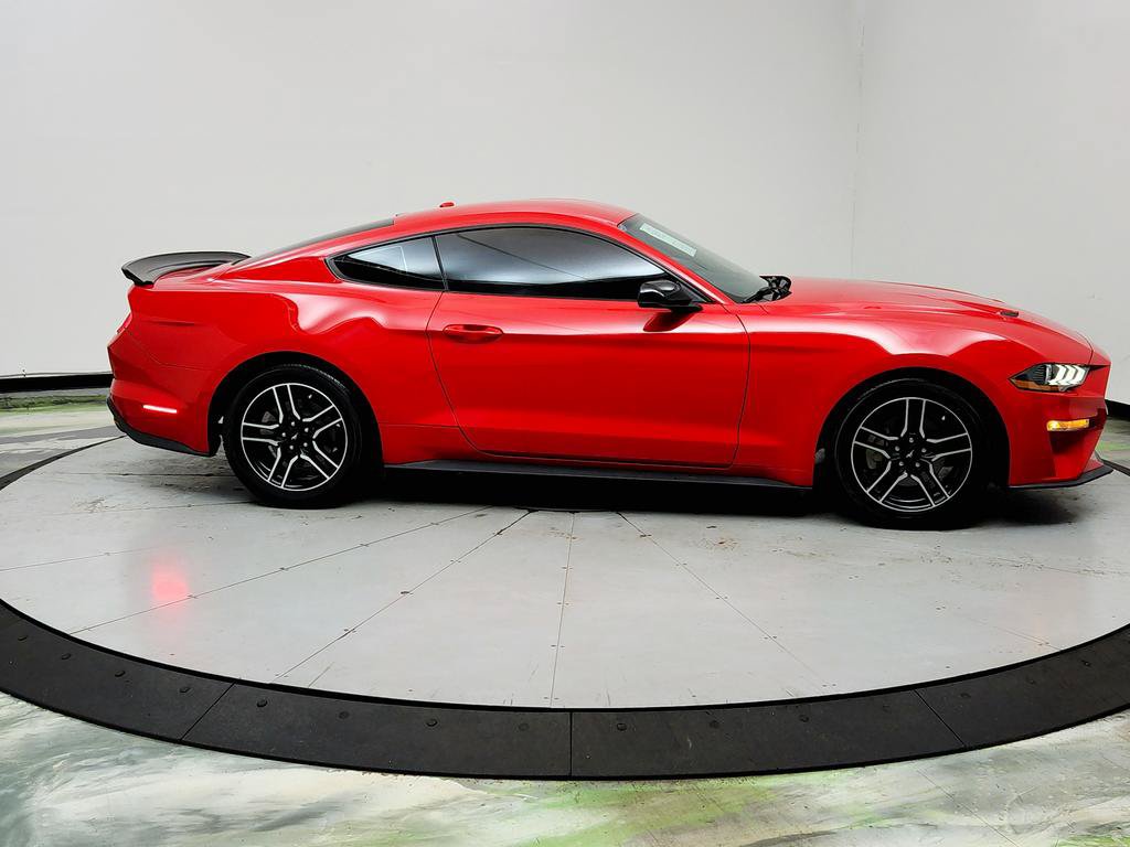 Used 2020 Ford Mustang Premium RWD image 4
