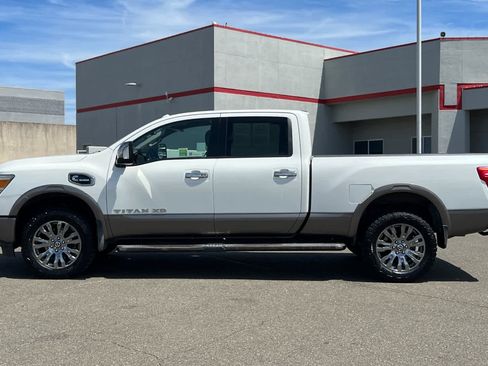 Used 2016 Nissan Titan Platinum Reserve AWD/4WD image 9