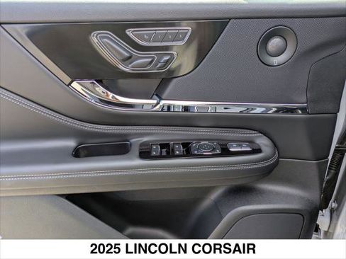 Used 2025 Lincoln Corsair Grand Touring w/ Equipment Group 302A AWD/4WD image 10