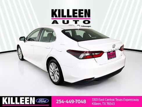 Used 2024 Toyota Camry LE image 6