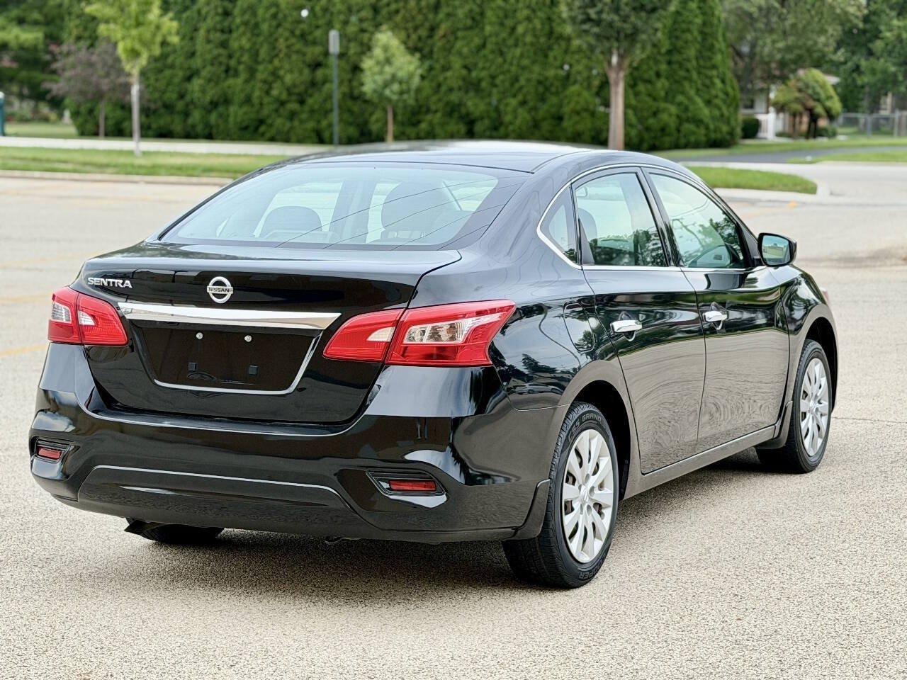 Used 2019 Nissan Sentra S FWD image 5