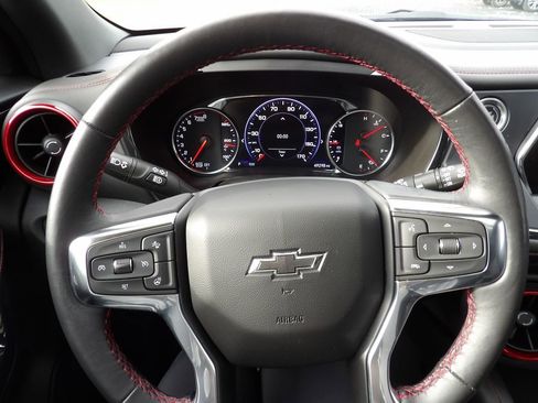 Used 2022 Chevrolet Blazer RS w/ Enhanced Convenience Package image 16