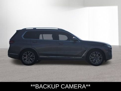 Used 2025 BMW X7 xDrive40i AWD/4WD image 4