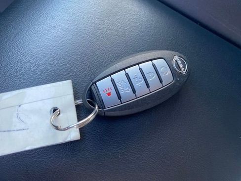 Used 2024 Nissan Murano SV image 25