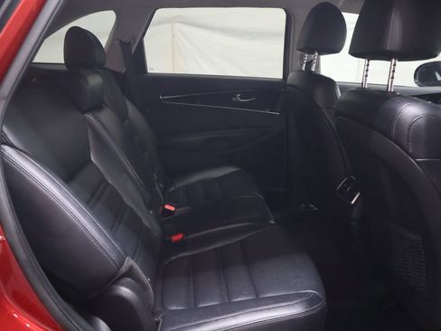Used 2019 Kia Sorento EX AWD/4WD image 13