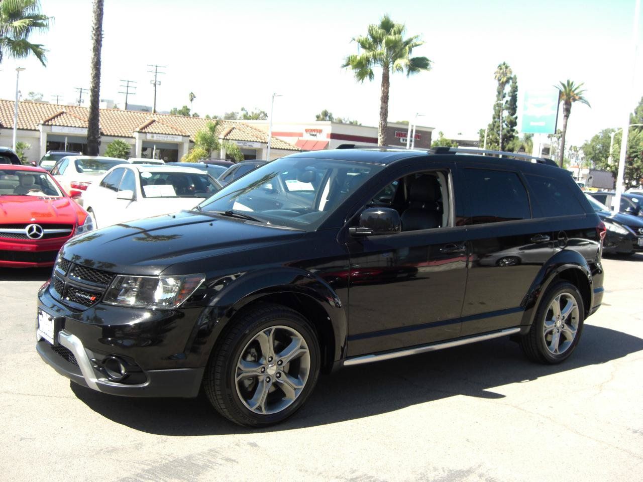 Used 2017 Dodge Journey Crossroad AWD/4WD image 3