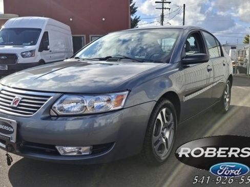 Used 2005 Saturn ION Level 3 w/ Travel Pkg image 1