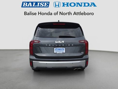 Used 2023 Kia Telluride S AWD/4WD image 4