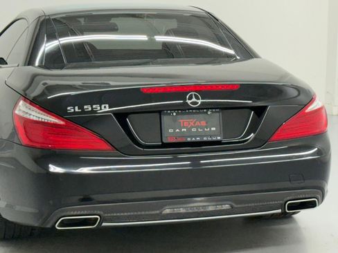 Used 2014 Mercedes-Benz SL 550 image 25