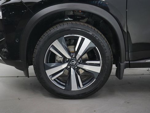 Used 2022 Nissan Rogue Platinum image 31