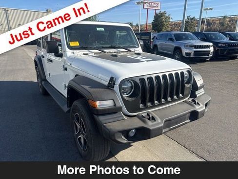 Used 2022 Jeep Wrangler Unlimited Sport image 8