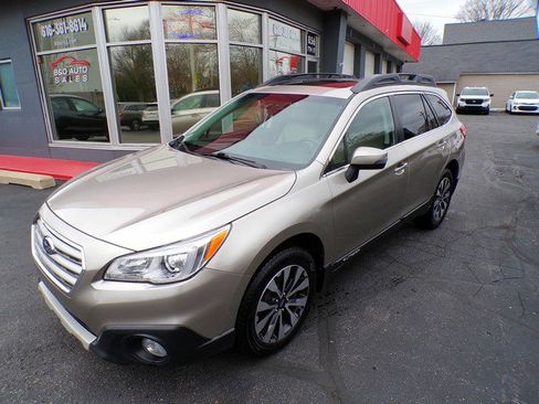 Used 2015 Subaru Outback 2.5i Limited image 1