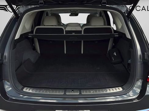 Certified 2025 Genesis GV80 2.5T Select AWD/4WD image 9