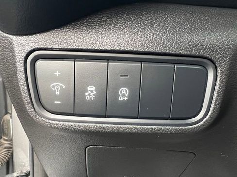 Used 2023 Kia Soul LX image 18