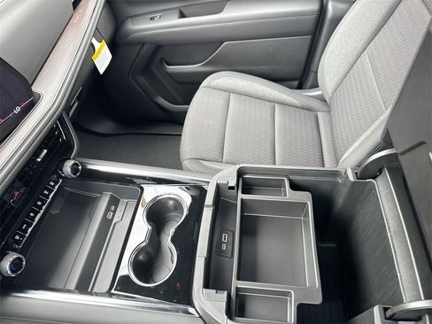 New 2026 Chevrolet Tahoe LS image 23