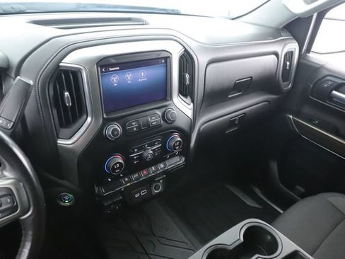 Used 2019 Chevrolet Silverado 1500 RST w/ Convenience Package AWD/4WD image 25