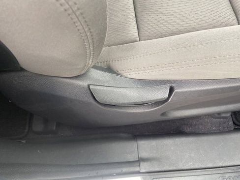 Used 2018 Hyundai Santa Fe Sport w/ 2.4L Value Package 02 image 46