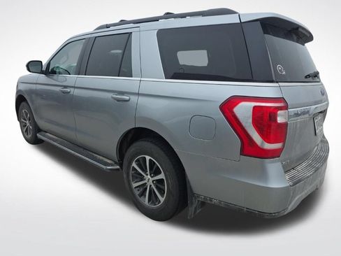 Used 2020 Ford Expedition XLT w/ Equipment Group 202A AWD/4WD image 4