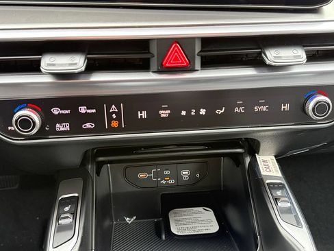 New 2026 Kia Sorento EX w/ EX Premium Package FWD image 17