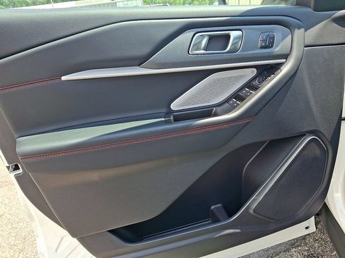 New 2026 Ford Explorer ST AWD/4WD image 8