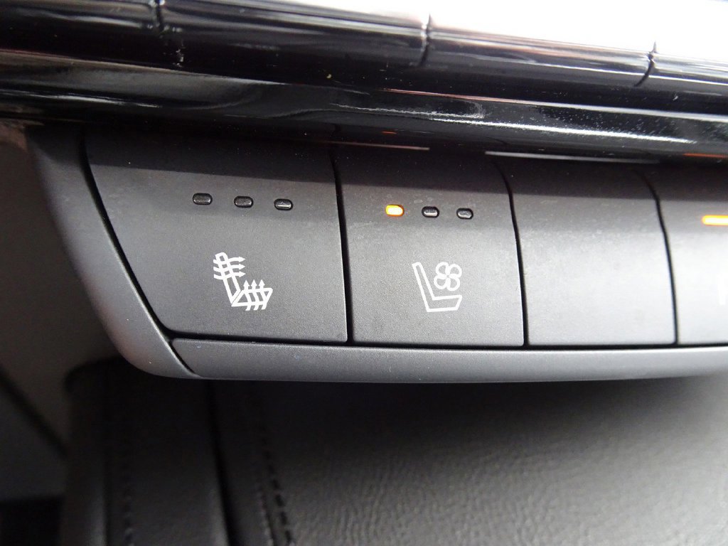 Certified 2024 Cadillac XT4 Sport AWD/4WD image 20