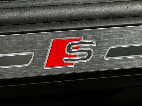 Used 2023 Audi SQ5 Premium Plus w/ Premium Plus Package image 3