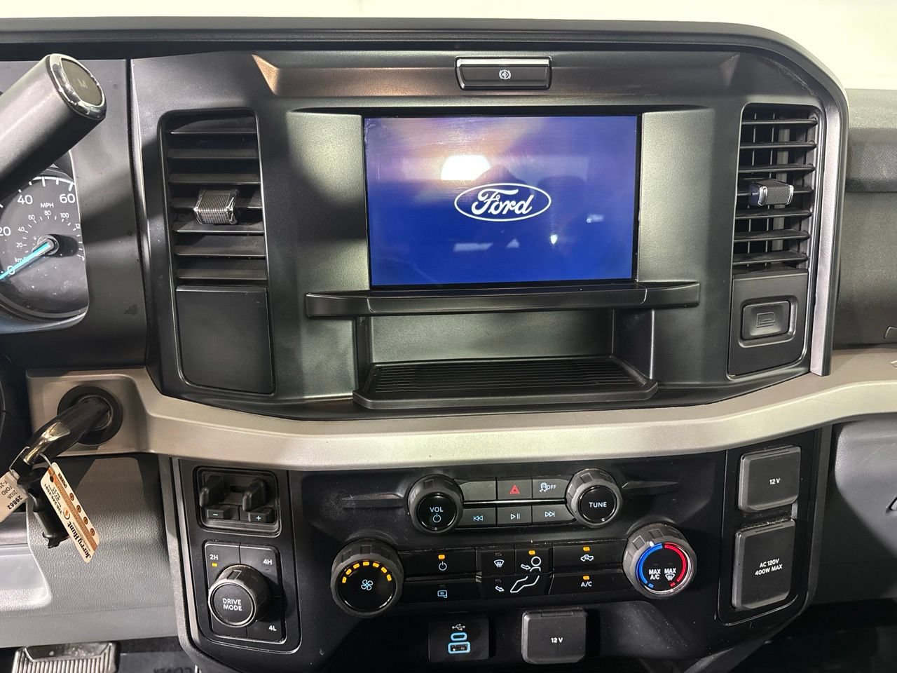 Used 2026 Ford F250 XLT AWD/4WD image 15