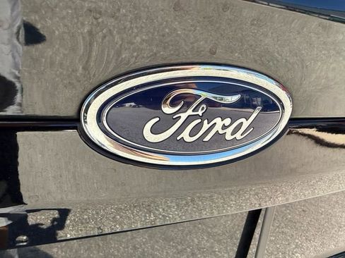 Used 2019 Ford Fusion SE w/ Equipment Group 151A image 11