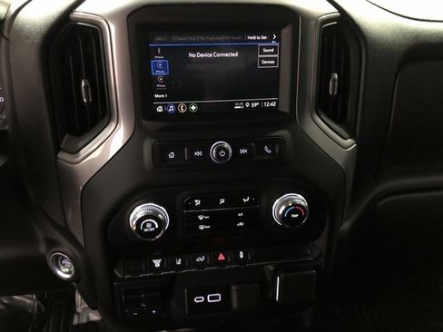 Used 2025 GMC Sierra 3500 Pro image 18