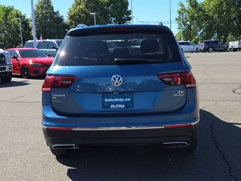 Used 2018 Volkswagen Tiguan SE AWD/4WD image 7