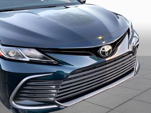 Used 2021 Toyota Camry LE FWD image 27