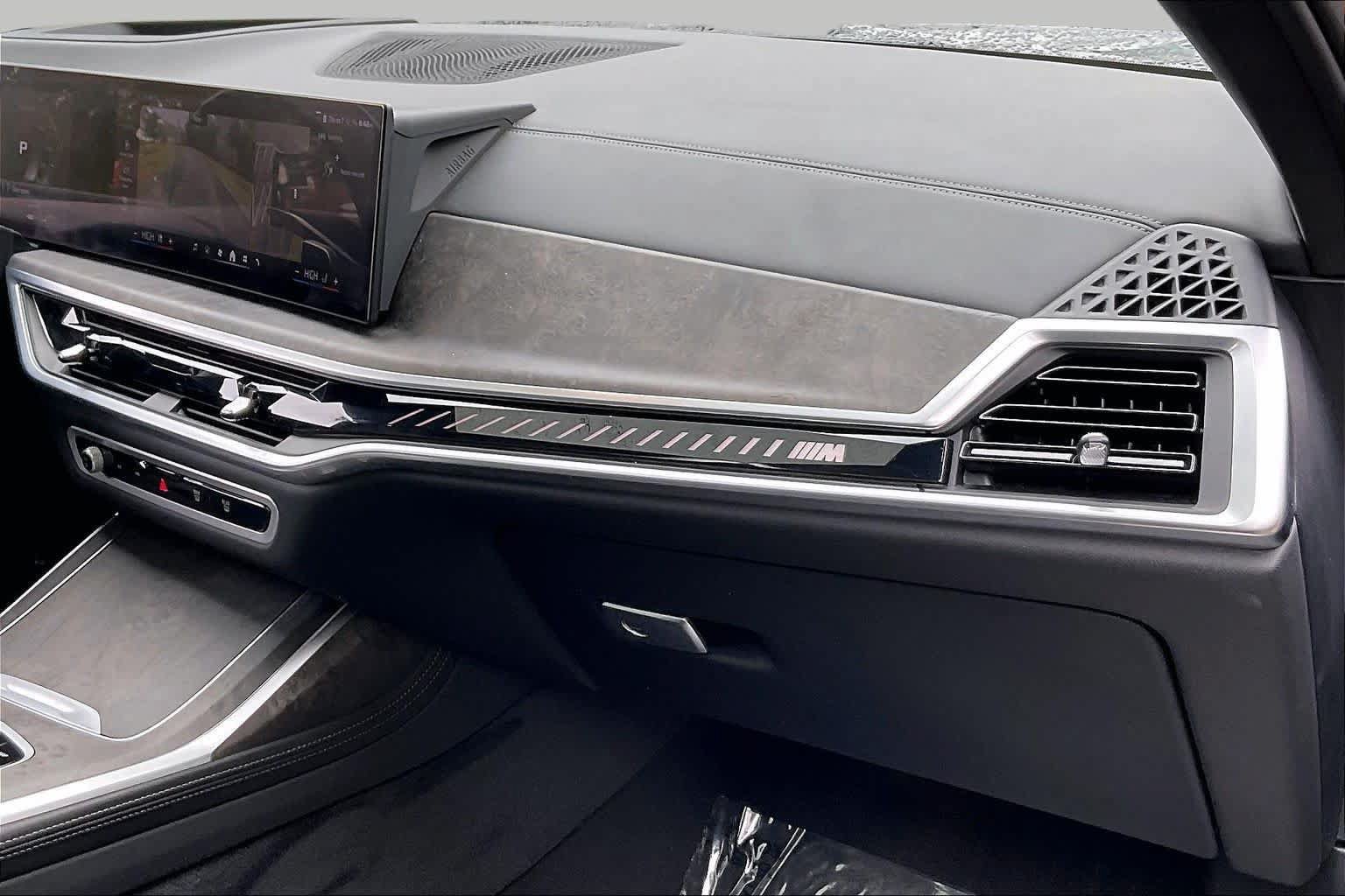 Used 2024 BMW X7 M60i w/ Executive Package AWD/4WD image 18