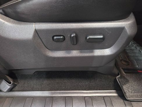 Used 2015 Ford F250 Lariat w/ Lariat Ultimate Package image 72