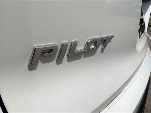 Used 2016 Honda Pilot Elite image 30