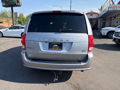 Used 2018 Dodge Grand Caravan GT FWD image 6