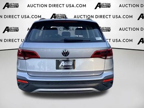 Used 2024 Volkswagen Taos S FWD image 5