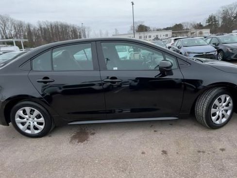 Used 2024 Toyota Corolla LE image 9