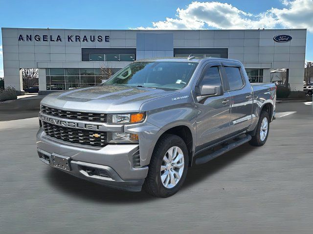 Used 2020 Chevrolet Silverado 1500 Custom w/ Custom Value Package RWD image 3