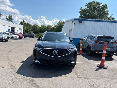 Used 2024 Acura MDX SH-AWD w/ Advance Package image 3