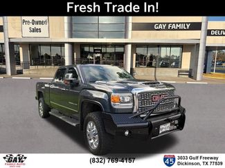 Used 2019 GMC Sierra 2500 Denali w/ Duramax Plus Package AWD/4WD 360° Tour